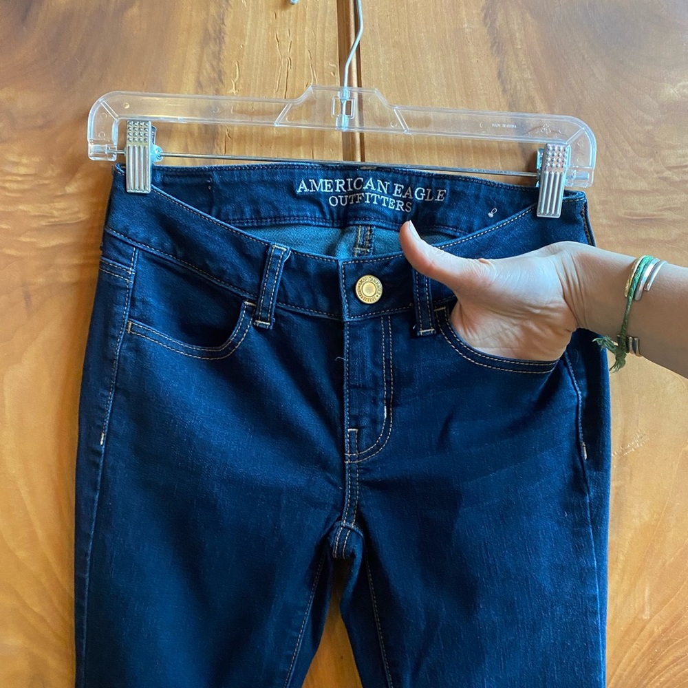Deep indigo American Eagle jeggings - Picture 5 of 9